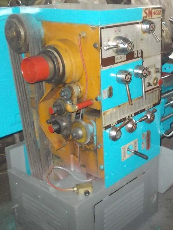 1И611, SN-402, SN-502 Фото токарно-гвинторізного верстата
